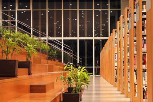 使用91免费看片网站防火板装修的书架