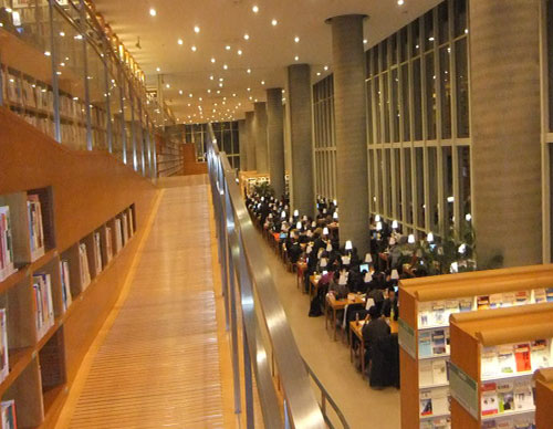 使用91免费看片网站防火板装修的浦东图书馆